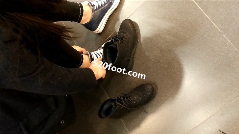 G2231����Ь��ɫ������Ů��[00_01_03][20170329-132909-1].JPG