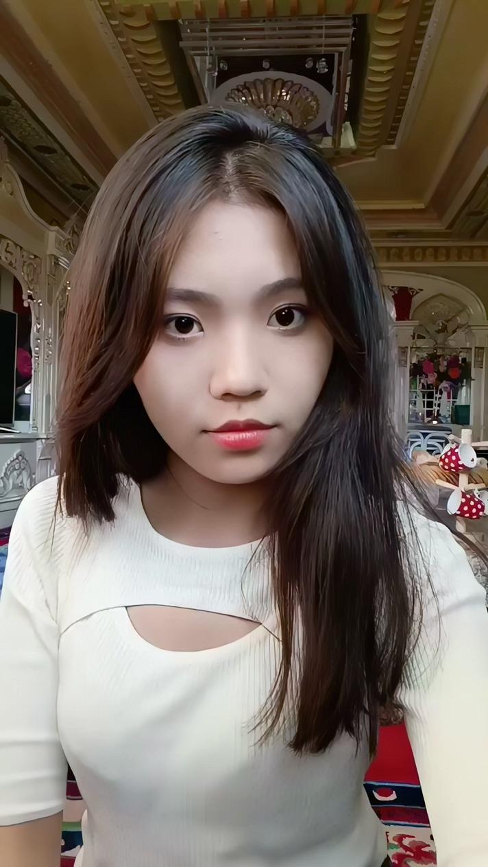 0442.mp4_000000.000.jpg