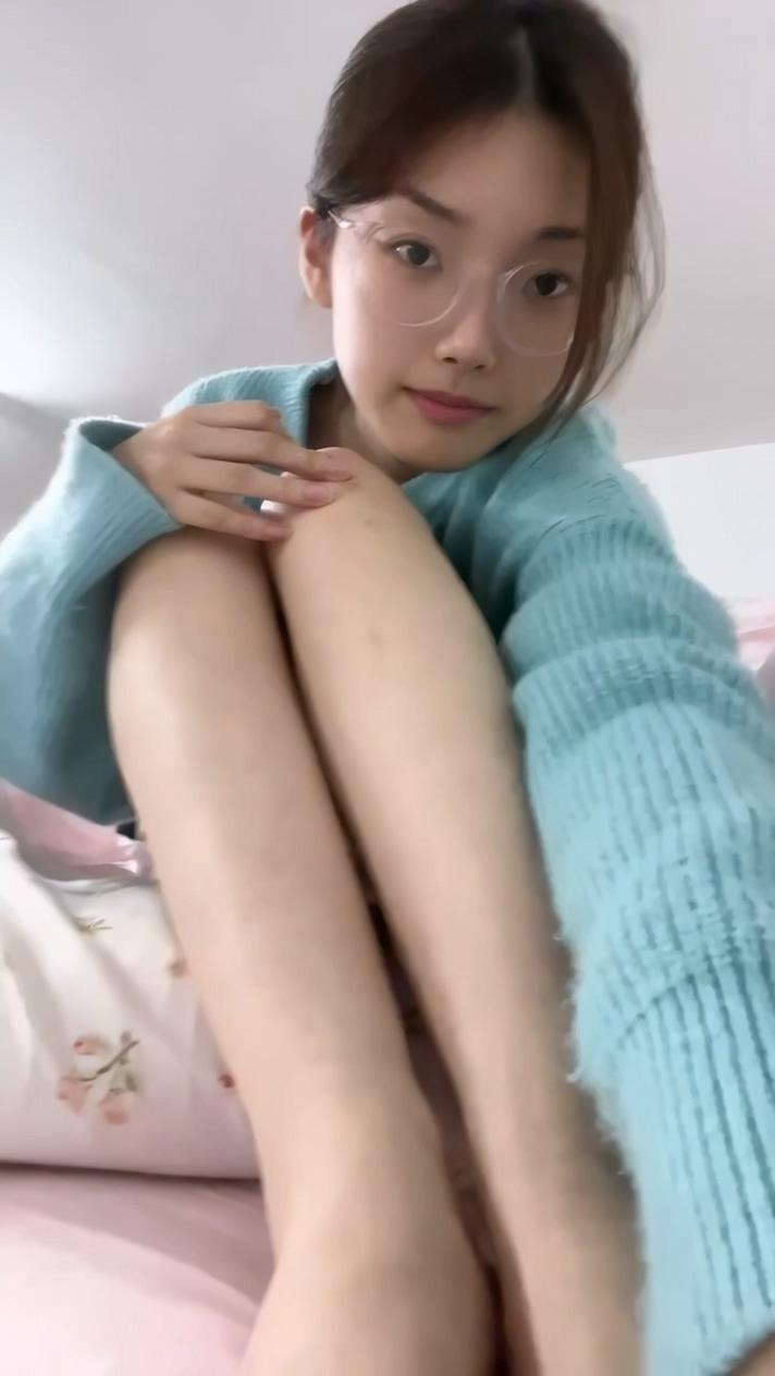 1043.mp4_000000.750.jpg